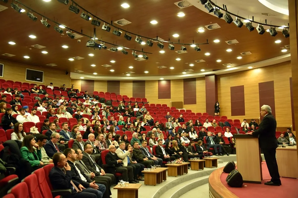 Kastamonu Üniversitesi'nde Örgütsel Davranış Kongresi Gerçekleştirildi 3