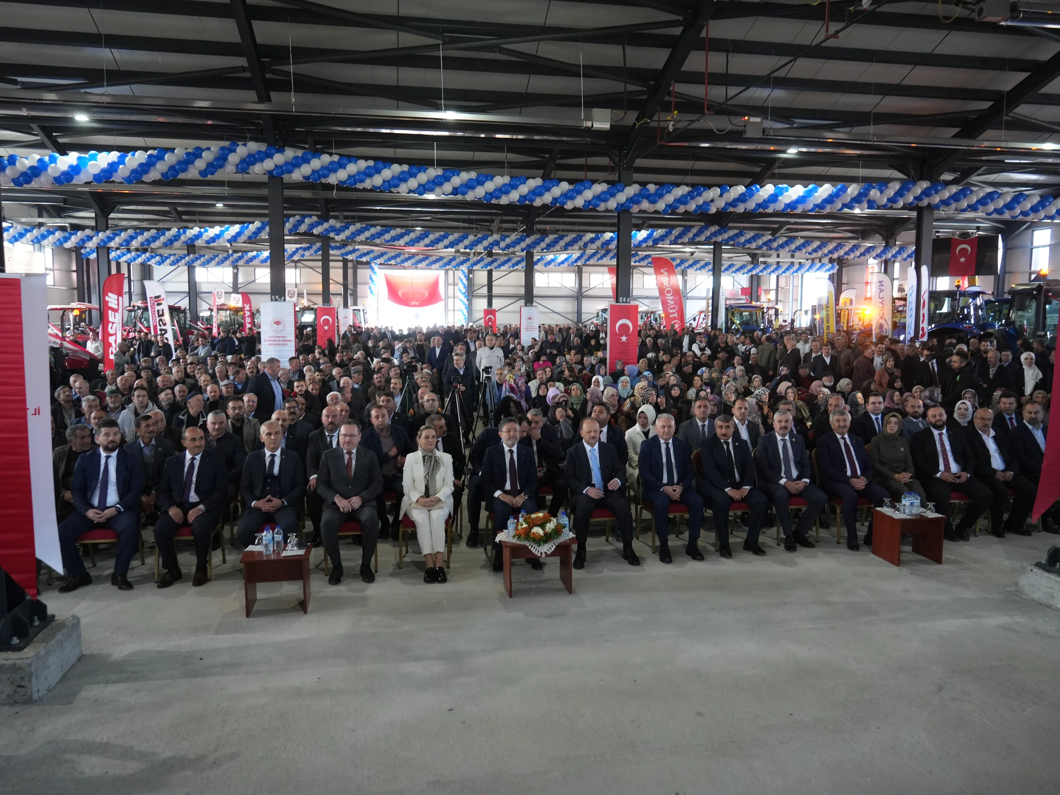 Kastamonu'da Kapalı Pazar Yerinin Açılışını Bakan Yumaklı Yaptı! 5