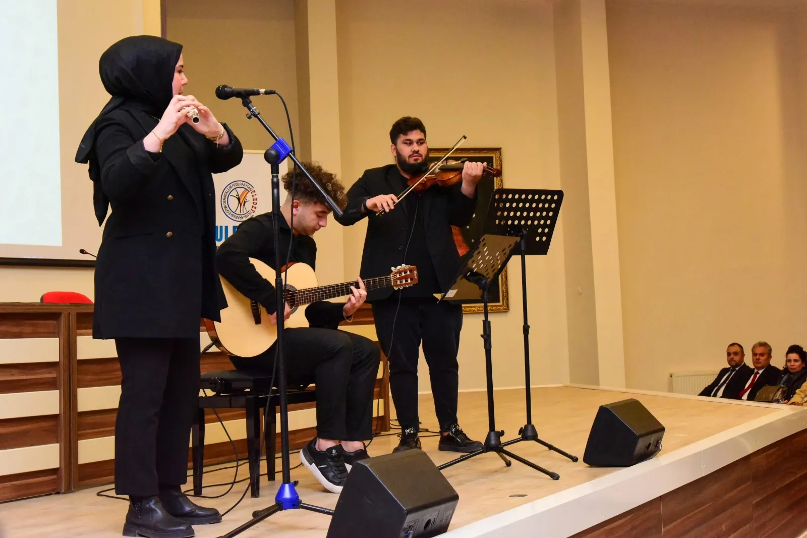 Kü Rektörü Prof. Dr. Ahmet Hamdi Topal 'Gençleri Popüler Kültürün Insafına Bırakamayız' 5