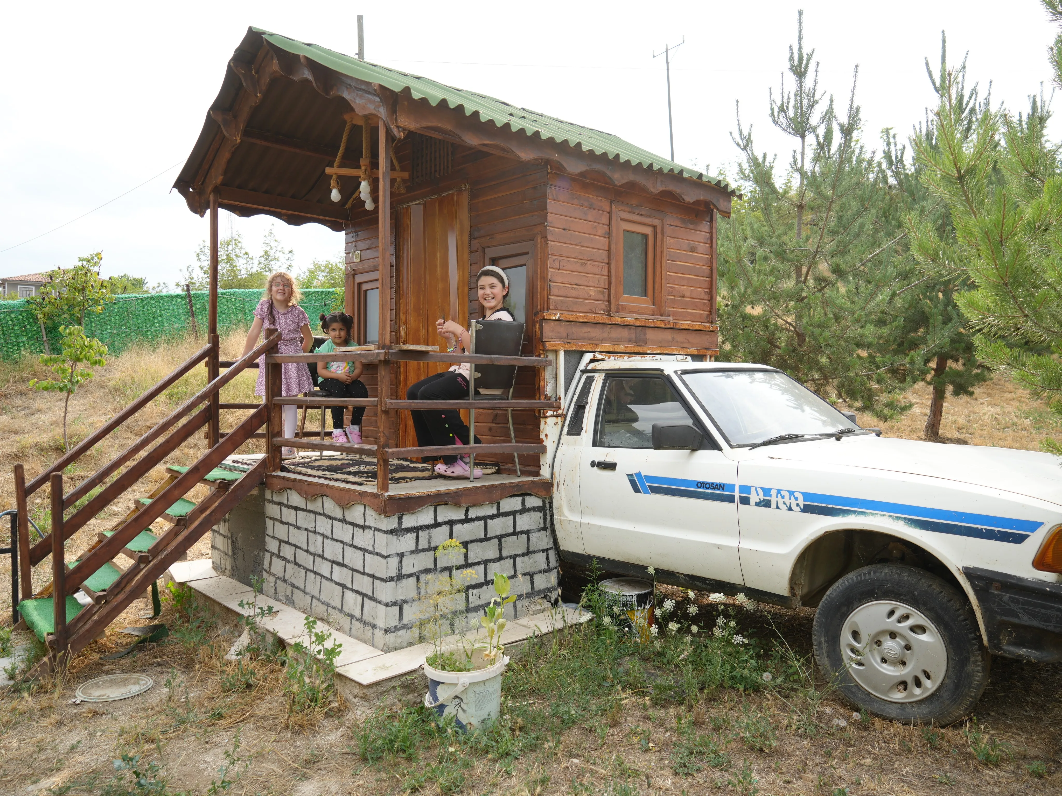 Süper Dede Kastamonu'da Hayalini Gerçekleştirdi, Kurduğu Çiftlik Çocukların Ilgi Odağı Oldu!