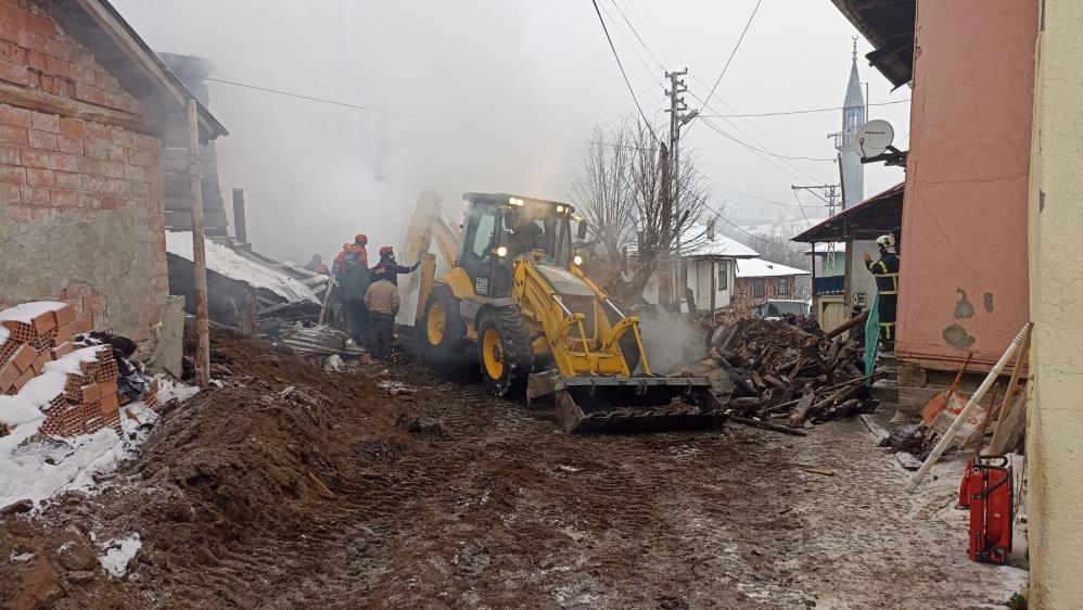 Tosya Yukarı Berçin Köyü Yangın (2)