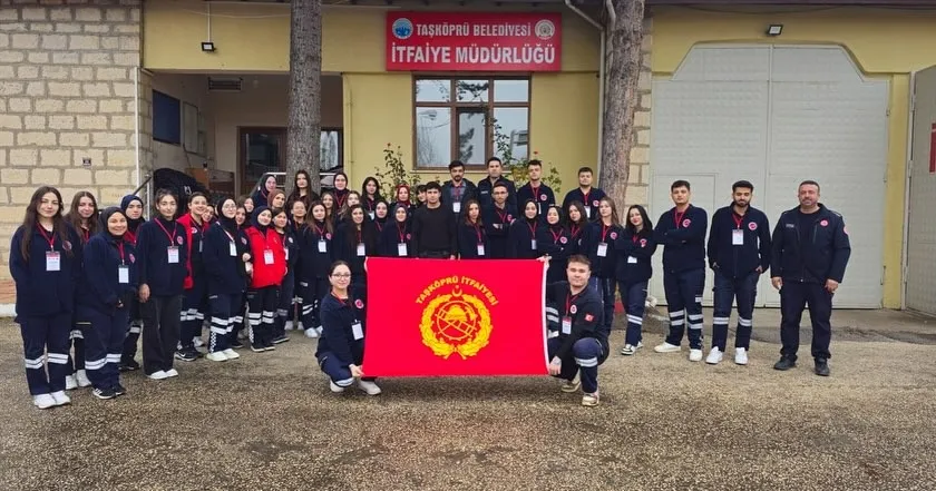 İtfaiye Müdürlüğü’nden Hayati Eğitim Taşköprü’de Öğrenciler Acil Durumlara Hazırlandı! 2