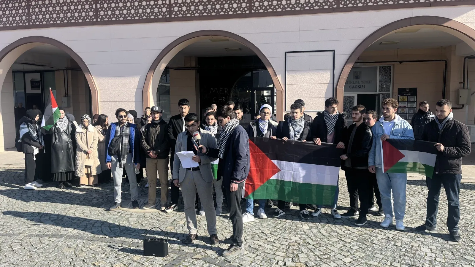 Kastamonu Üniversiteli Gençler Gazze Için Tek Ses Oldu