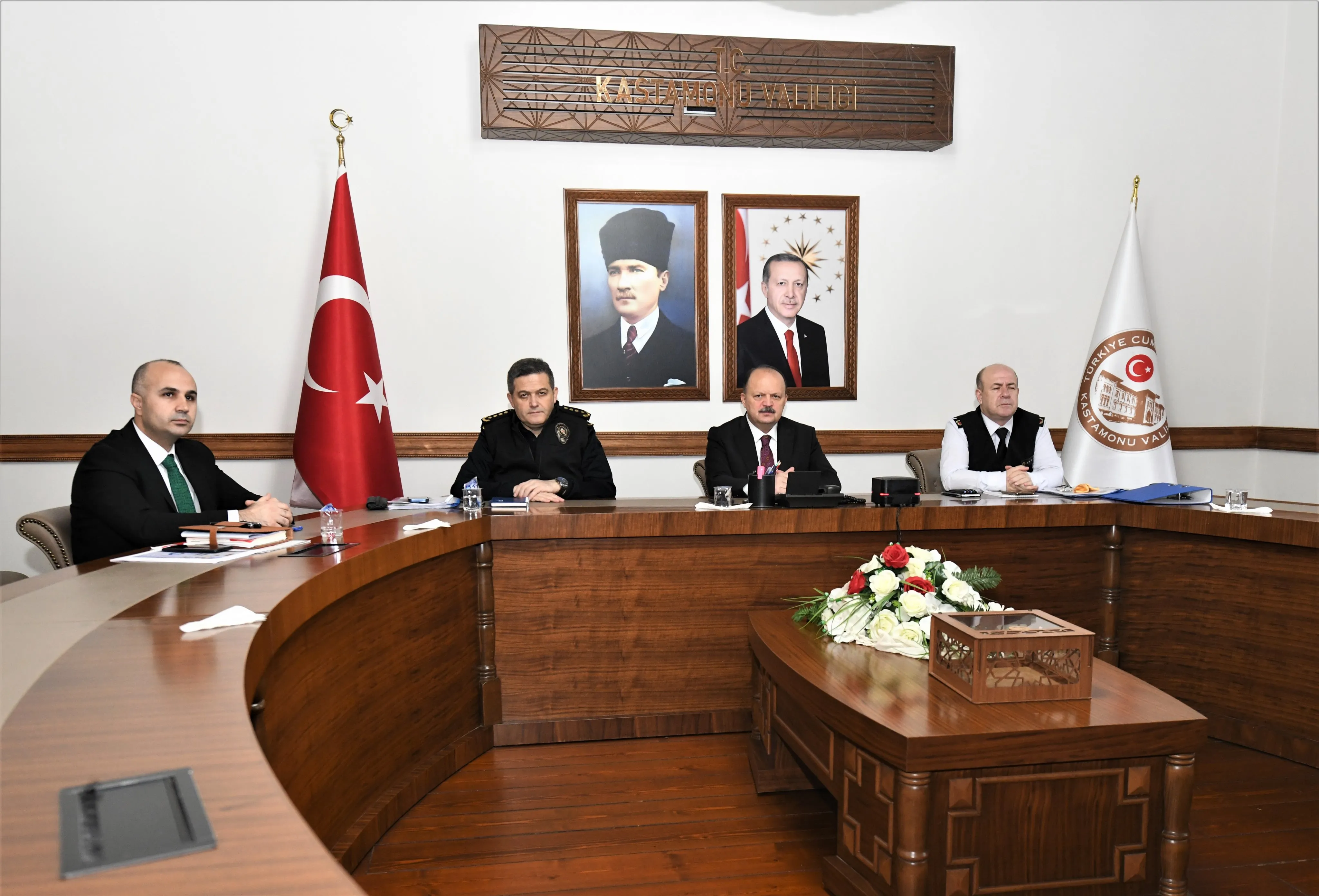 Kastamonu Valisi Dallı, İçişleri Bakanı Yerlikaya'nın Toplantısına Katıldı