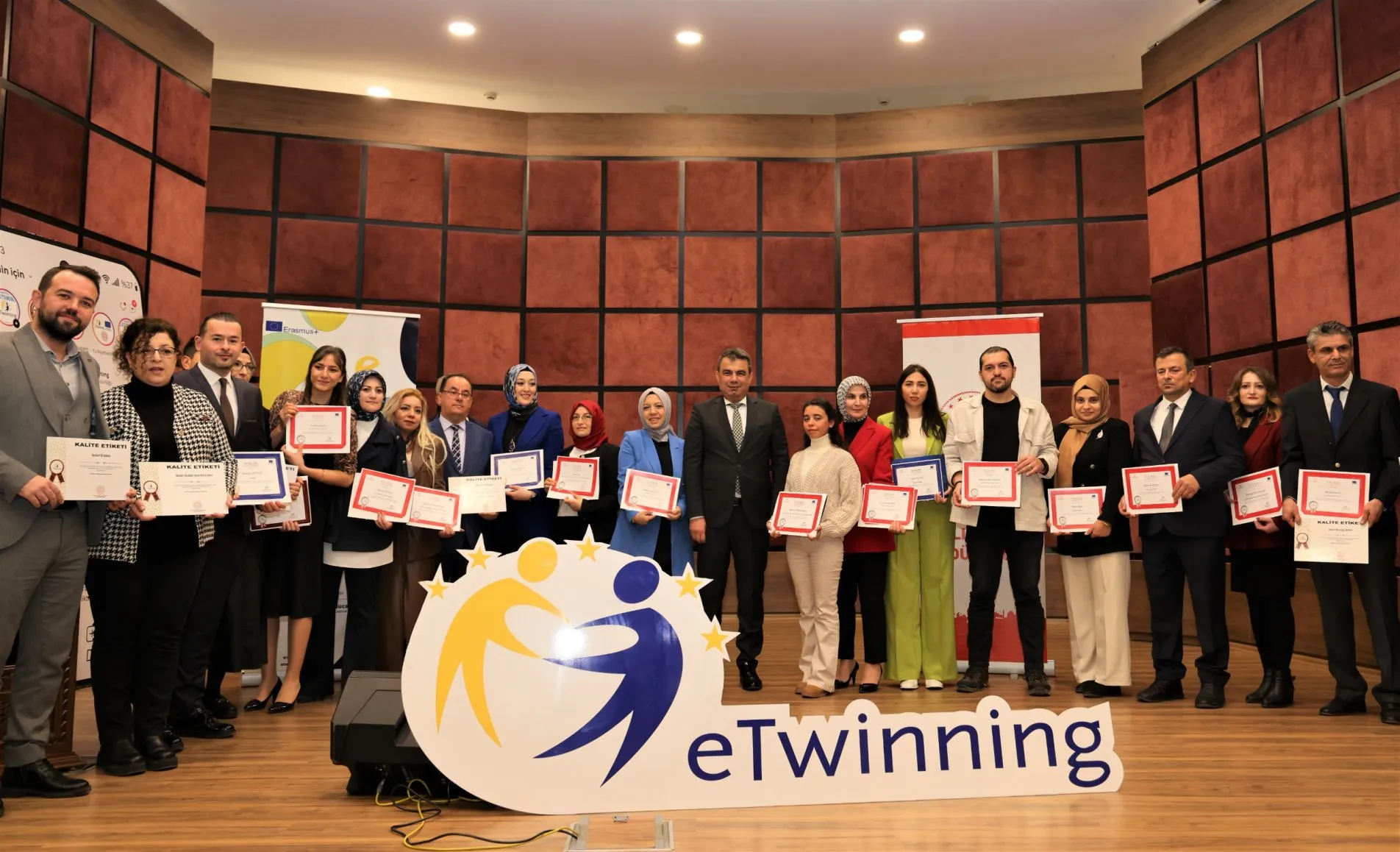 Kastamonu'da Etwinning Ödülleri Sahiplerini Buldu! 12