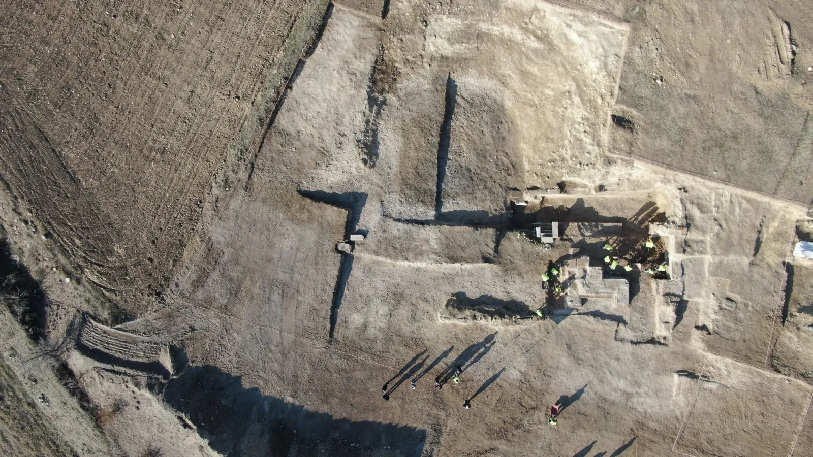 Pompeiopolis'teki 2 Bin Kişilik Tiyatroda Heyecanlandıran Keşif Afrodit Heykelleri Bulundu! 6