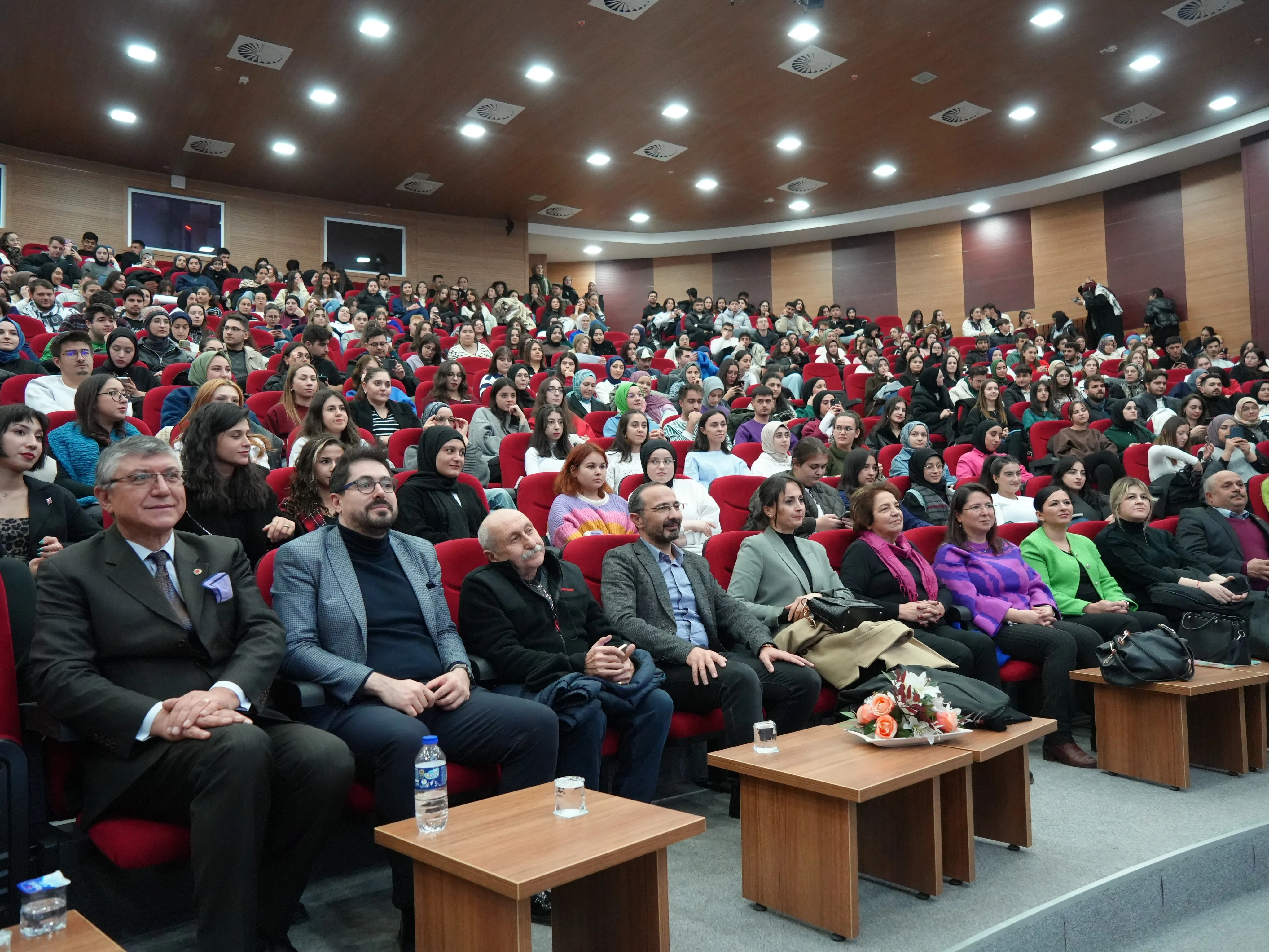 Şehir Hayatını Bırakan Çift Köy Yaşamını Kastamonu'da Öğrencilerle Paylaştı! 2