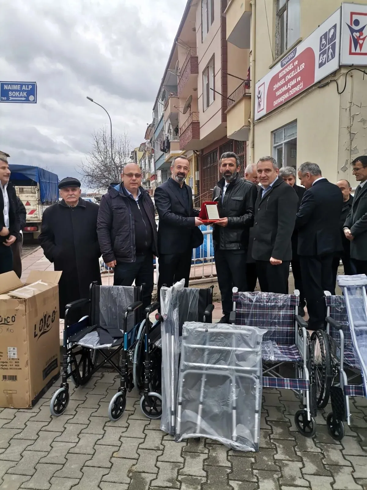 Taşköprü'de Özel Bireylere Umut Oldular Tekerlekli Sandalyeler Teslim Edildi!