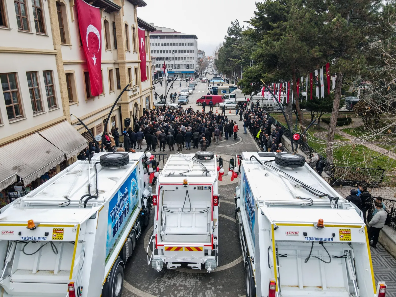 Taşköprü’ye 3 Yeni Çöp Kamyonu Kazandırıldı Tanıtım Töreni Gerçekleştirildi! 26