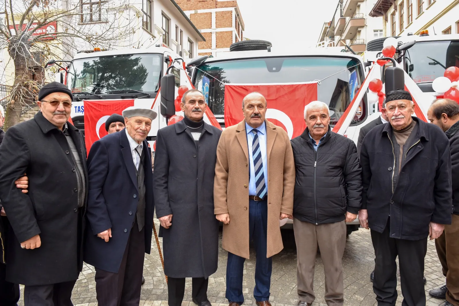 Taşköprü’ye 3 Yeni Çöp Kamyonu Kazandırıldı Tanıtım Töreni Gerçekleştirildi! 3