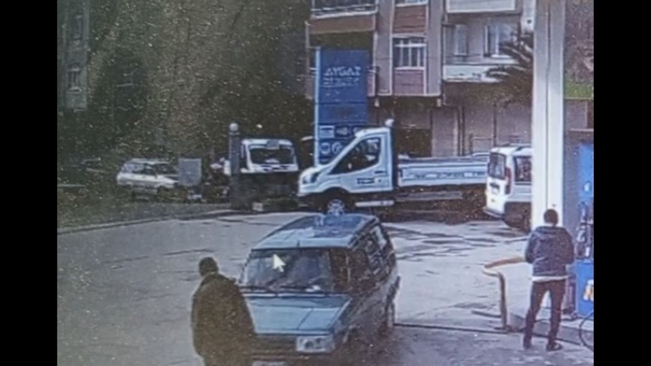 Kamyonete Çarpan Motosikletli Yaralandı (2)