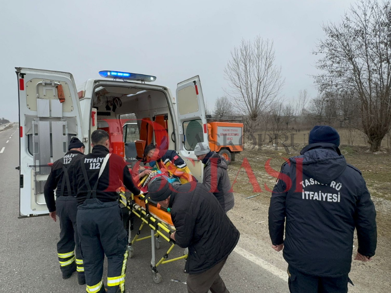 Kastamonu Taşköprü Yolunda Feci Kaza 1'I Ağır, 3 Yaralı! 10