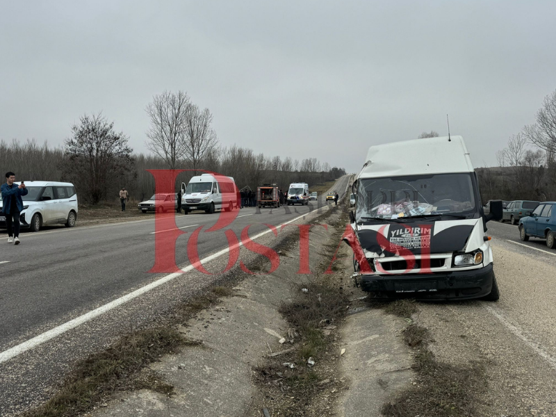 Kastamonu Taşköprü Yolunda Feci Kaza 1'I Ağır, 3 Yaralı! 2