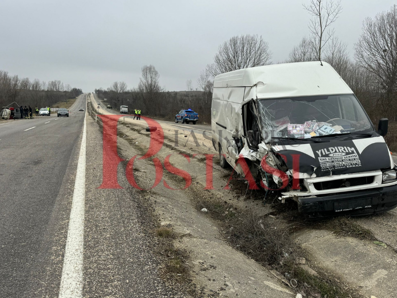 Kastamonu Taşköprü Yolunda Feci Kaza 1'I Ağır, 3 Yaralı! 24