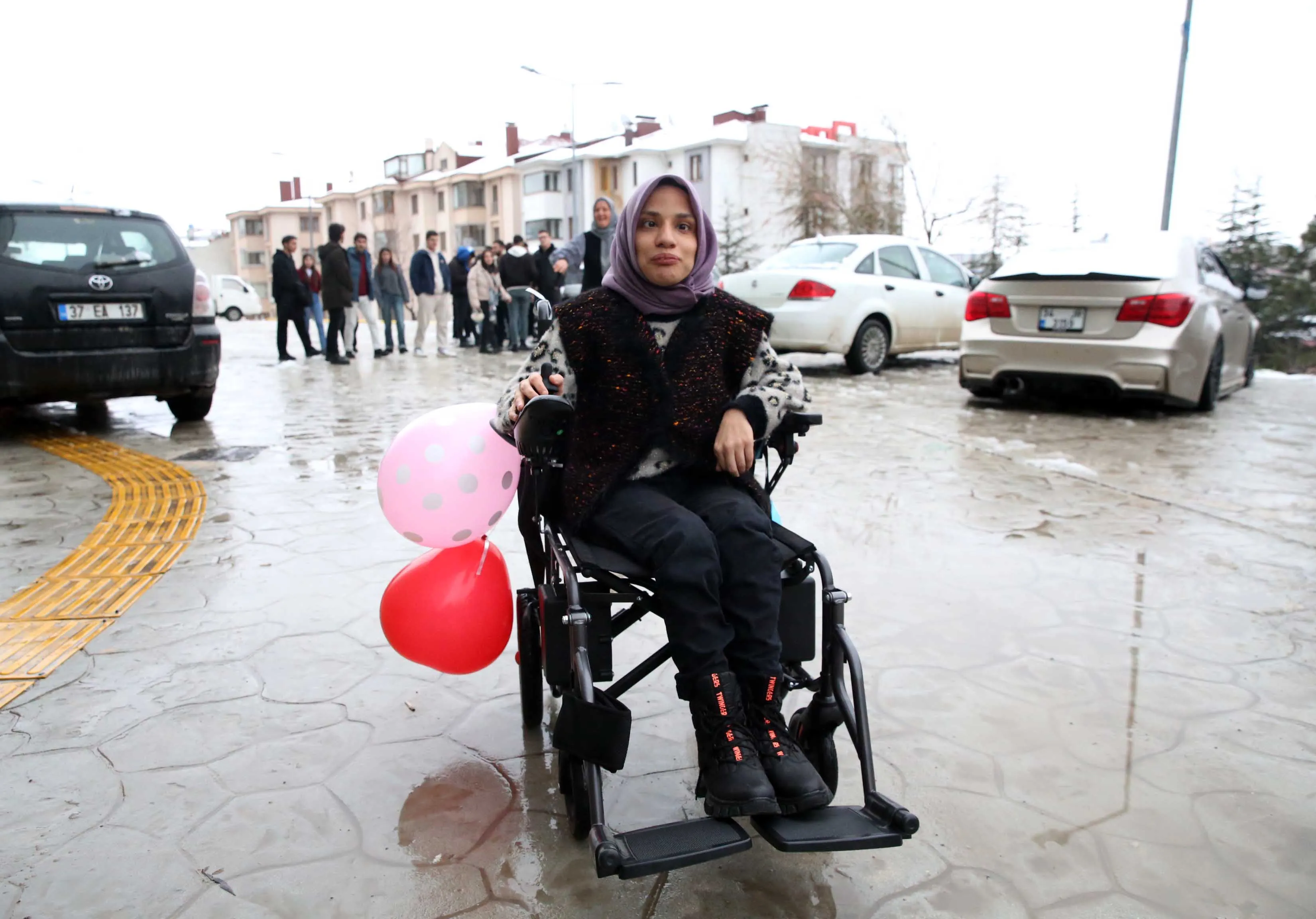 Kastamonu'da 2 Özel Bireyi Akülü Sandalyeye Kavuşturdular! 1