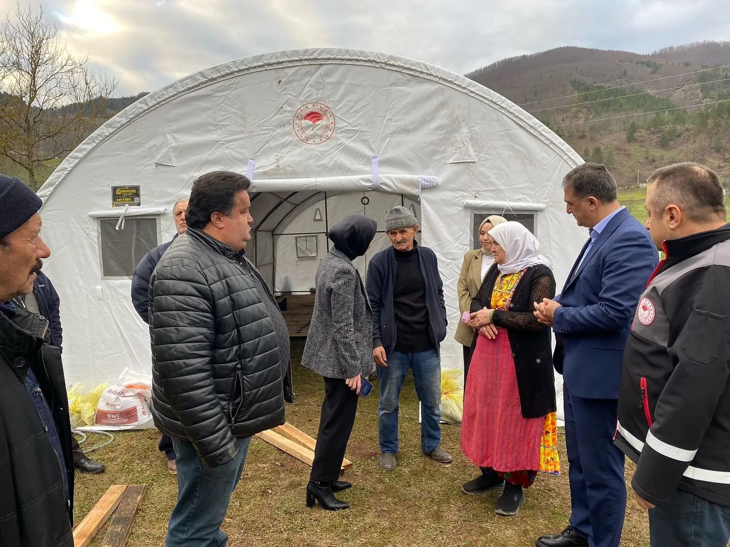 Kastamonu'daki Yangında Evi, Ahırı Ve 2 Hayvanını Kaybetmişti Yetkililerden Destek Geldi! 12