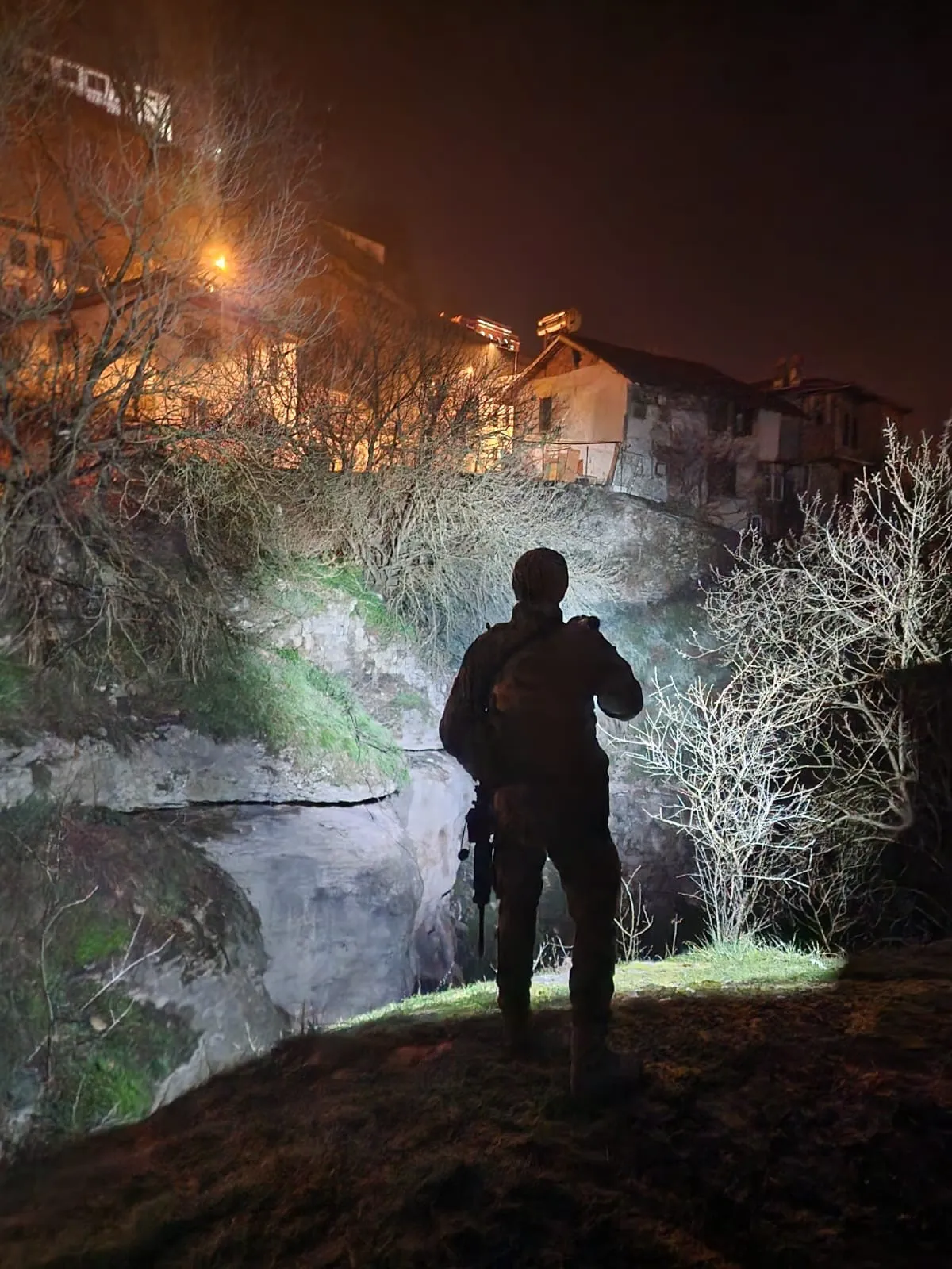 Komşu Ilde 20 Kilo Altın Çalan Soyguncular Film Izleyip, Soyguna Kalkışmışlar! 1