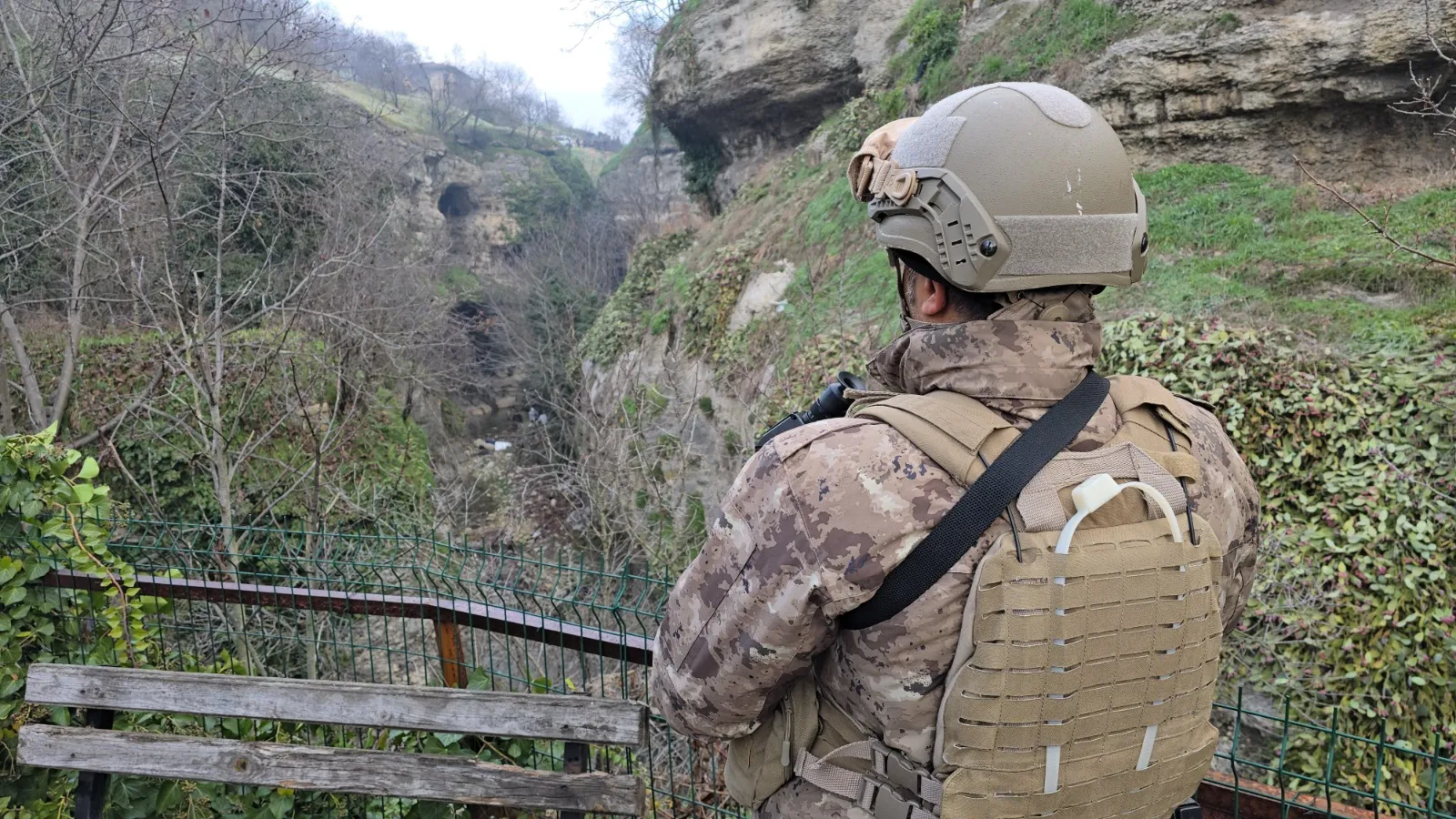 Komşu Ilde 20 Kilo Altın Çalan Soyguncular Film Izleyip, Soyguna Kalkışmışlar! 7