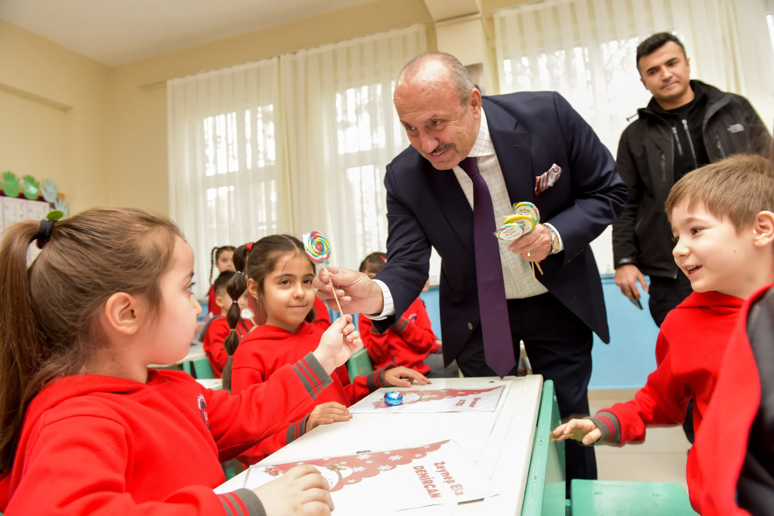 Taşköprü’de Öğrencilere Karnelerini Protkol Üyeleri Takdim Etti! 9