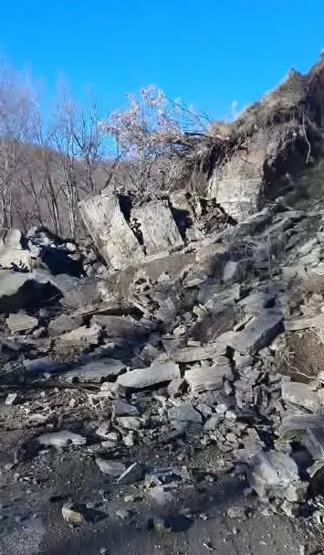 Yangın Felaketi Sonrası Kastamonu’nun Köyünde Bu Kez Heyelan Yolları Kapattı! 2