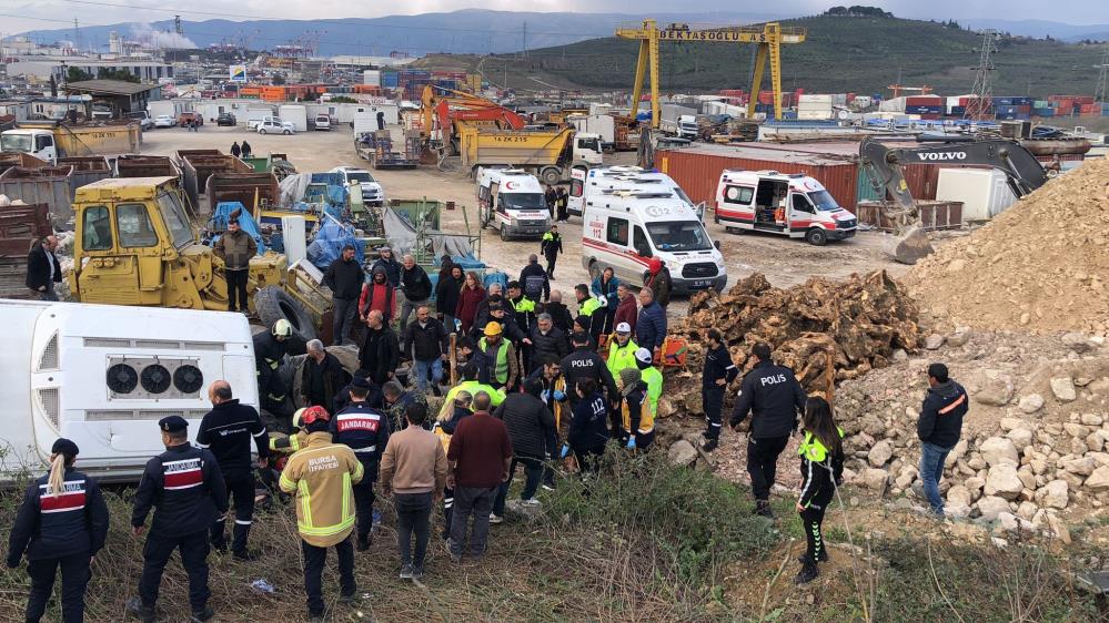 Bursa Gemlik Işçi Servisi Kaza (1)-1