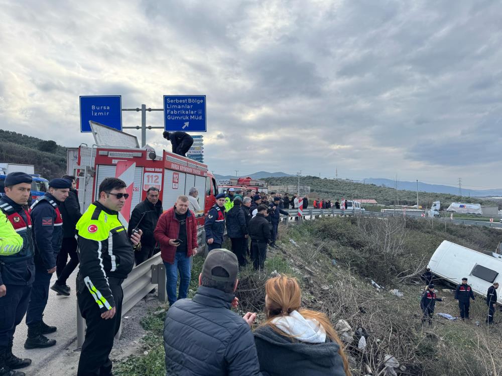 Bursa Gemlik Işçi Servisi Kaza (3)