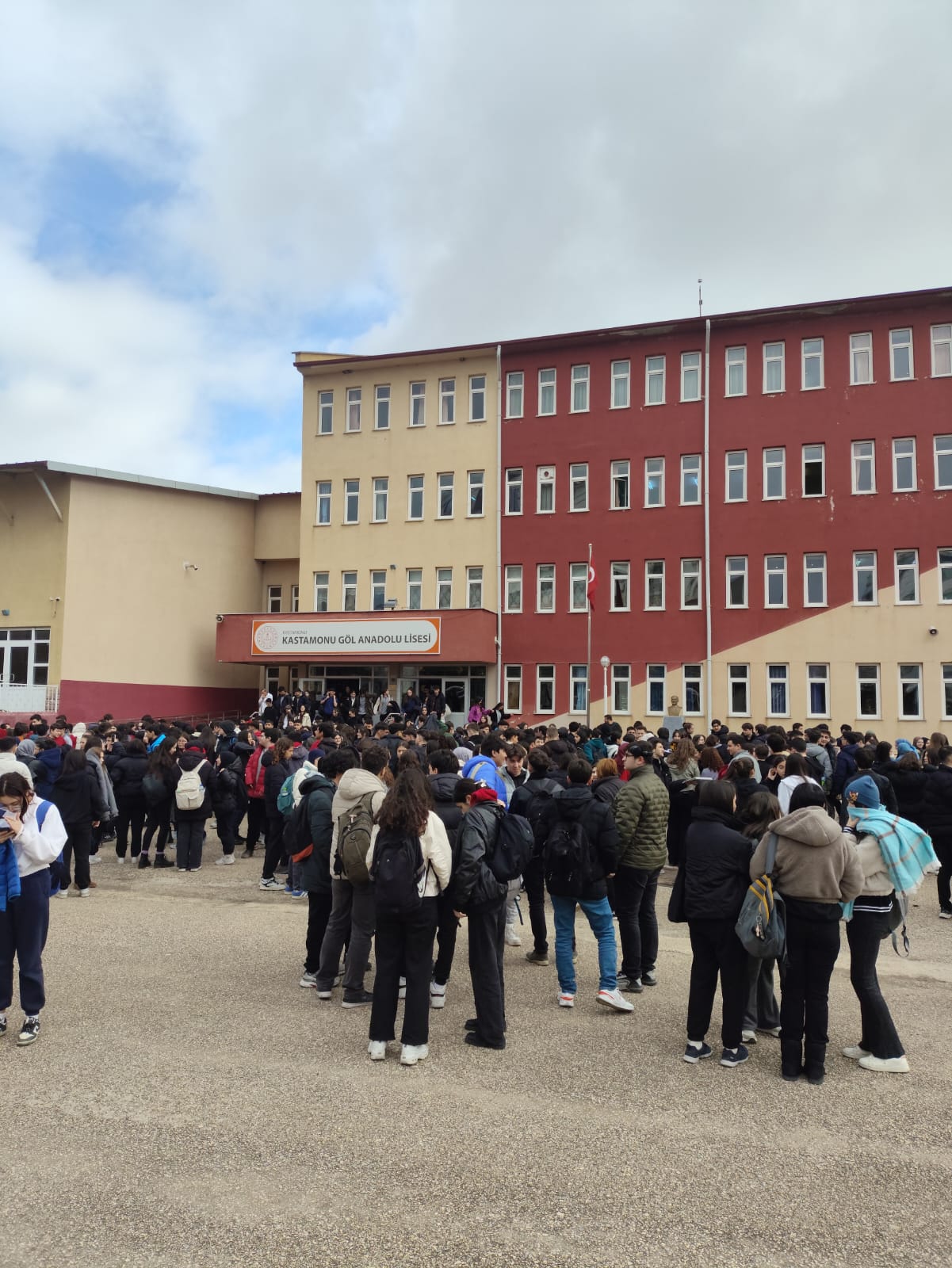 Göl Anadolu Lisesi (2)