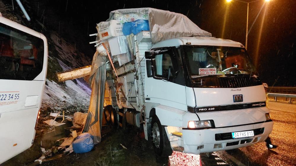 Gresun Istanbul Otobüs Trafik Kazası (4)