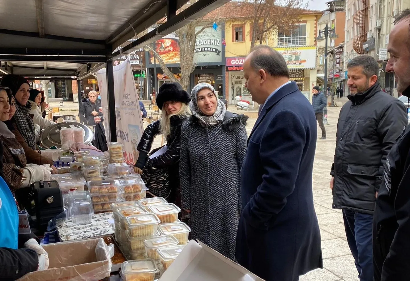 Kastamonu'da Hayır Çarşısı Düzenlendi 8