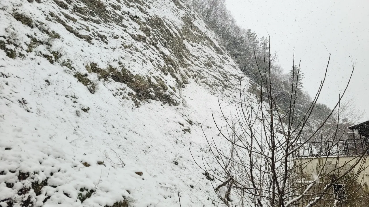 Kastamonu'da Heyelan Paniği 3 Bina Boşaltıldı! 2