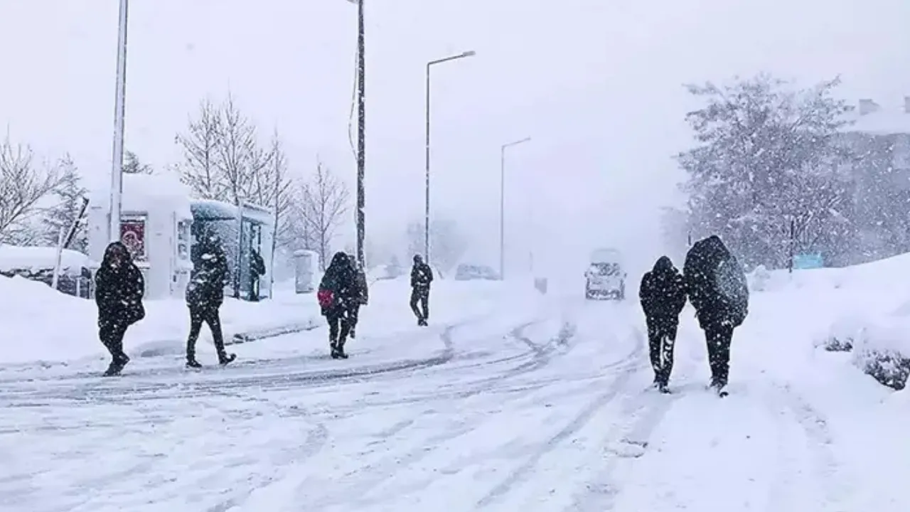 Kastamonu'da Kar Alarmı Eğitime 1 Gün Ara Verildi!