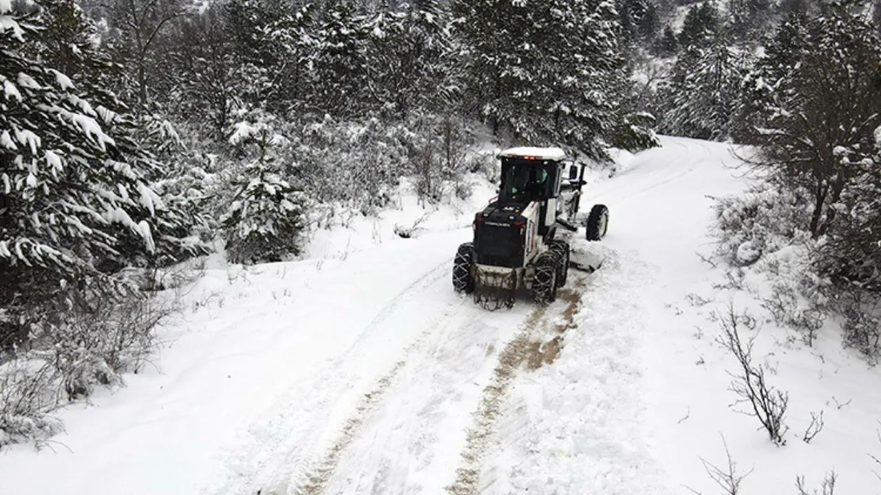 Kastamonu'da Karla Mücadele İlçe Ilçe Kapalı Yol Sayıları!