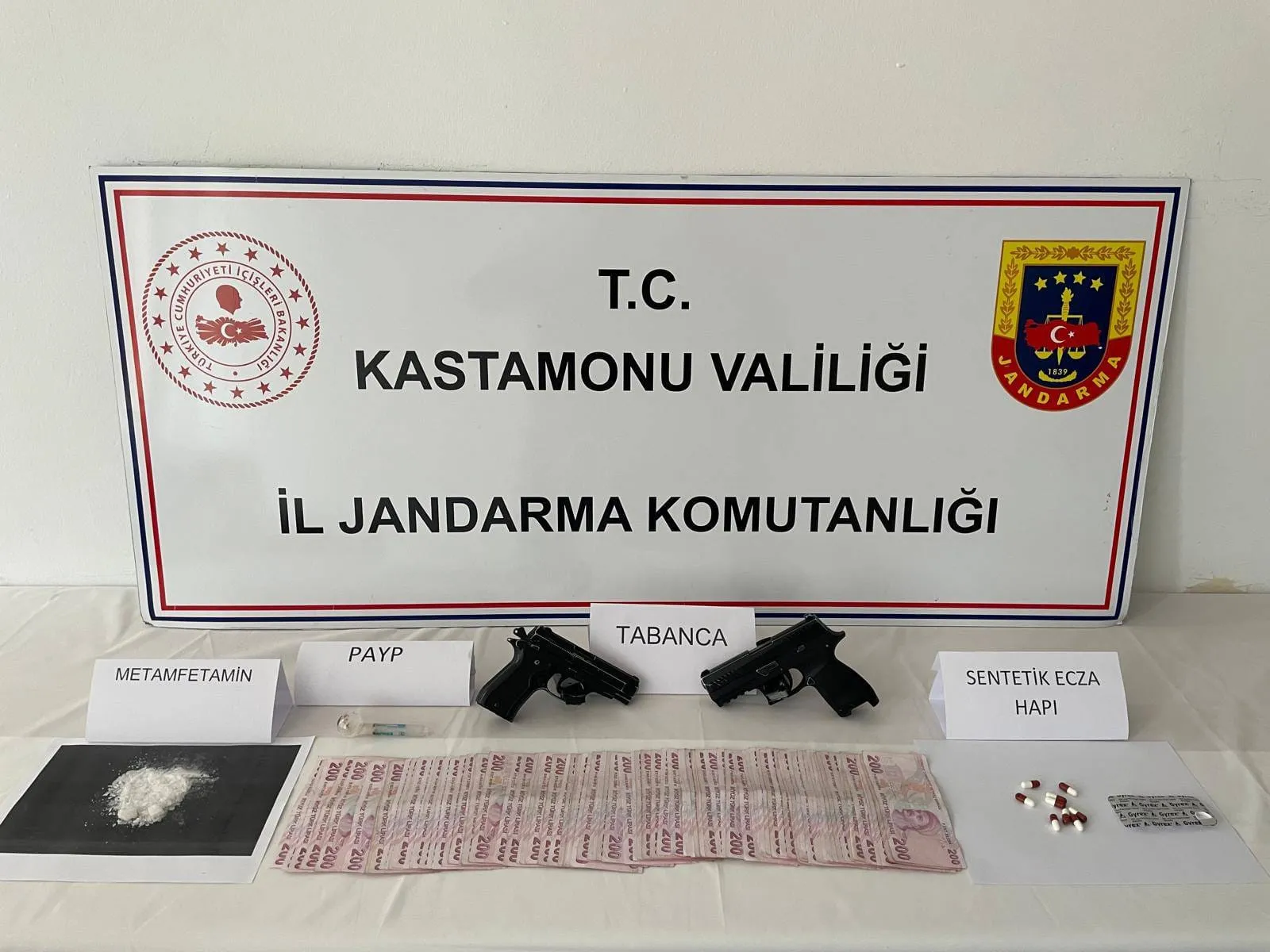 Kastamonu’da Uyarıcı Madde Operasyonu 2 Şahıs Gözaltına Alındı!