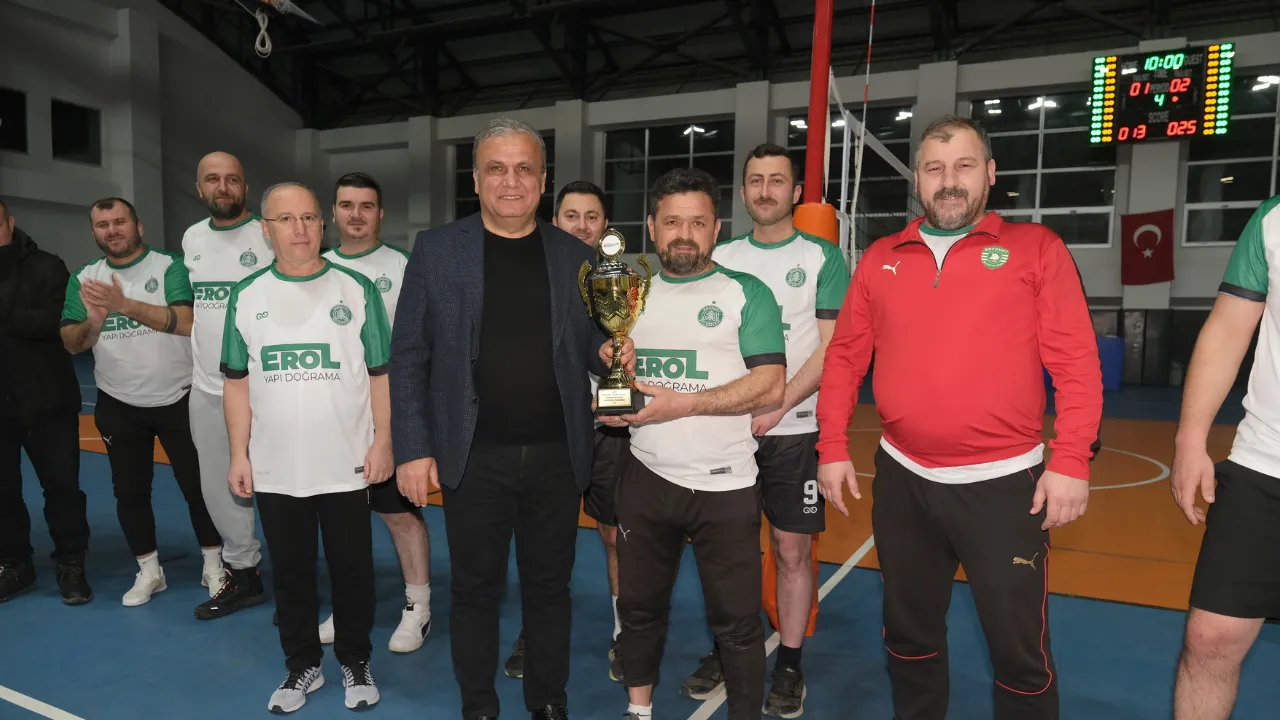 Kastamonu'da Voleybol Heyecanı Şampiyon Belli Oldu! 3