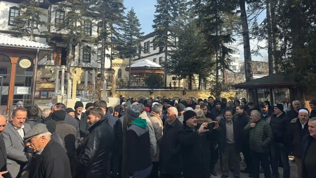 Kastamonu’dan 31 Kişilik Umre Kafilesi Dualarla Kutsal Topraklara Uğurlandı (3)