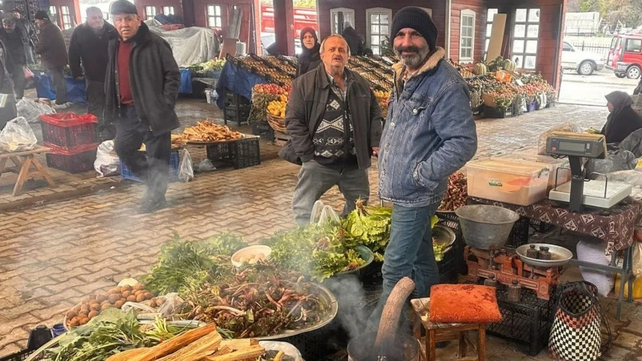 Kastamonu’nun Ilçesinde Köylüler Pazara Gelemedi (4)