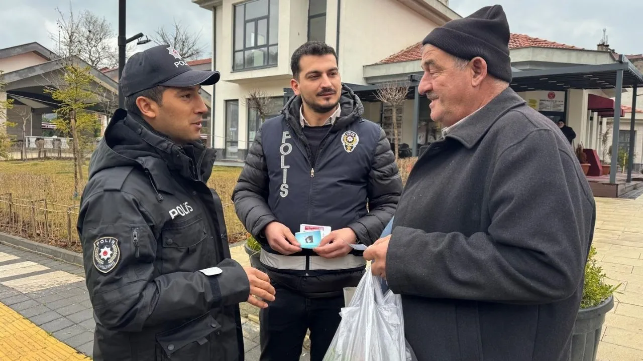 Kastamonu’nun Ilçesinde Vatandaşlar Dolandırıcılık Ve Kades Konusunda Bilgilendirildi (2)