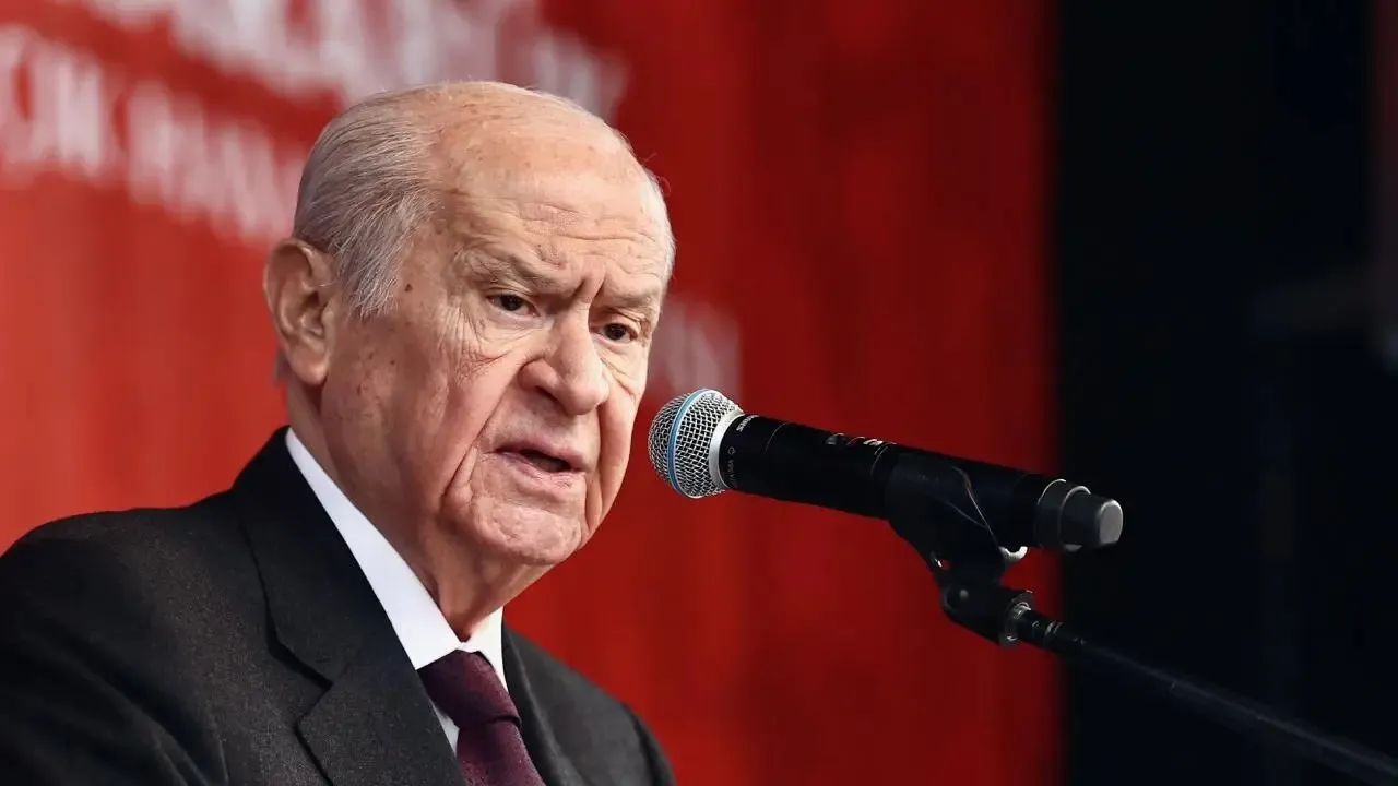 Son Dakika Devlet Bahçeli'nin Hastaneye Kaldırıldığı Iddia Edildi