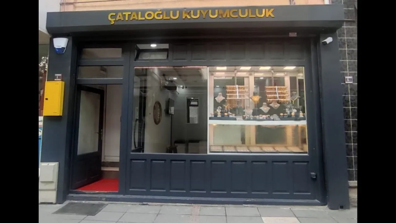 Taşköprü’de Çataloğlu Kuyumculuk Açılıyor (1)