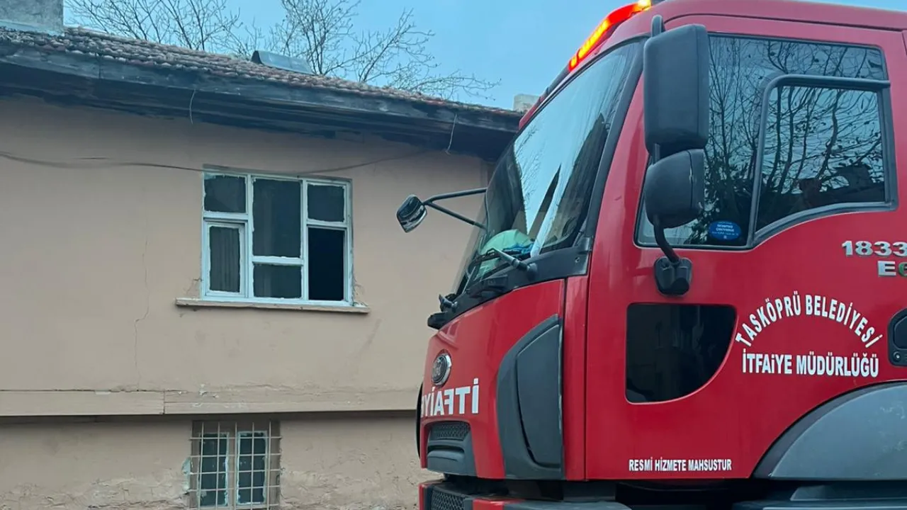 Taşköprü'de Korkutan Yangın İtfaiye Ekipleri Müdahale Etti!