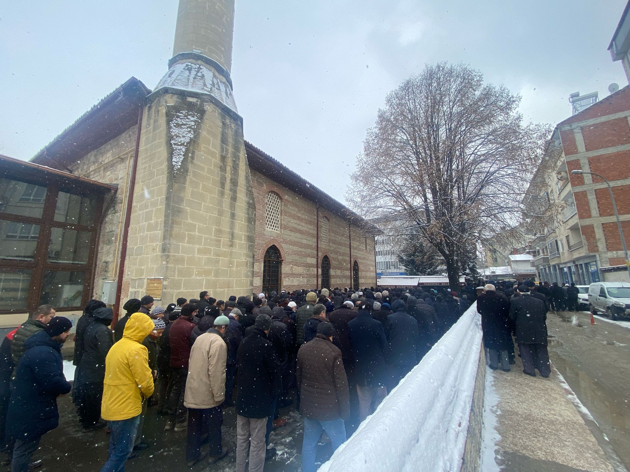 Taşköprülü Müezzin Görev Yaptığı Camiden Son Yolculuğuna Uğurlandı (6)