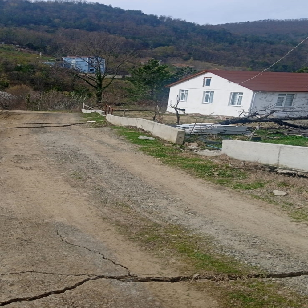 Çatalzeytin Toprak Kayması Evler Boşaltıldı (2)