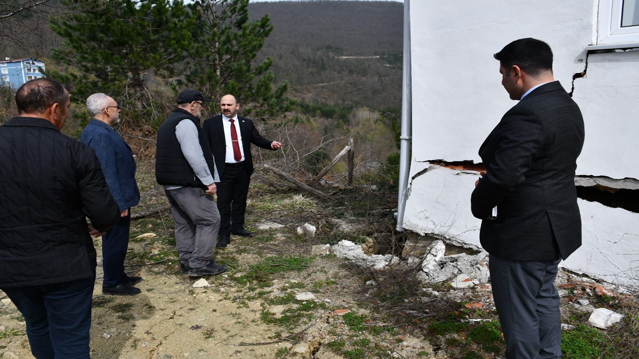 Çatalzeytin Toprak Kayması Evler Boşaltıldı (4)