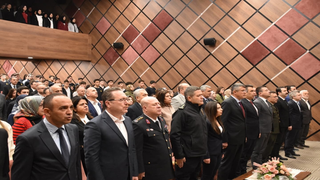 Kastamonu Halk Eğitim Merkezi Istiklal Marşı (1)