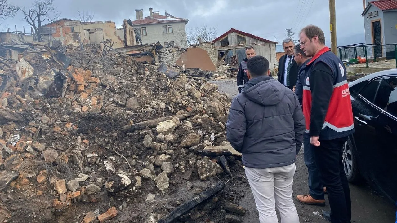 Kastamonu İl Tarım Ve Orman Müdürü’nden Yangın Mağduru Yetiştiriciye Destek Ziyareti (4)