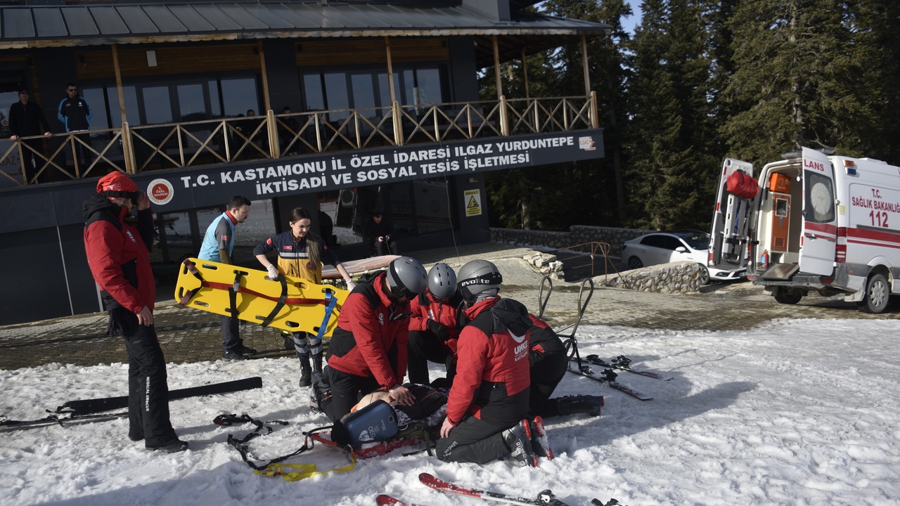 Kastamonu Ilgaz Dağı Kayak Merkezi Kalp Mesajı (10)