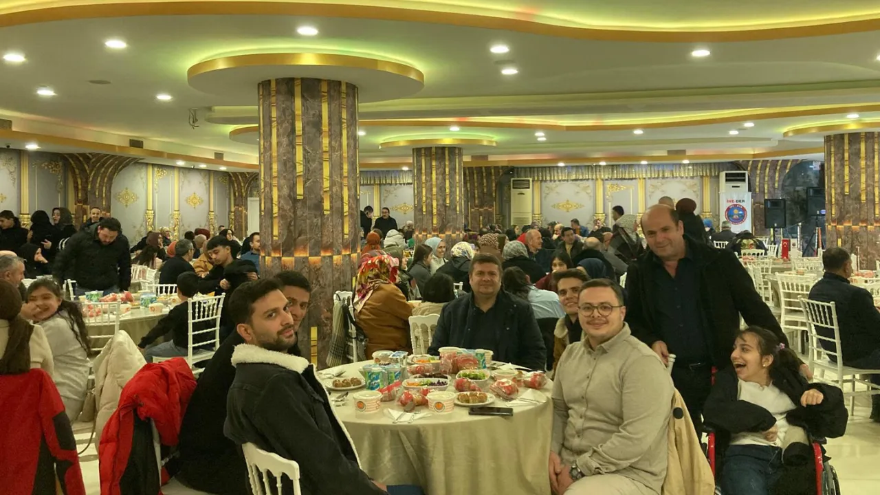 Kastamonulu 700'Ü Aşkın Kişi İne Der'in Iftarında Buluştu 1