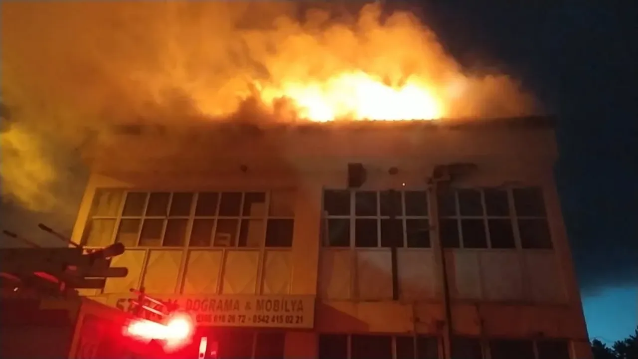 Kastamonu'nun Ilçesinde Korkutan Yangın! 12