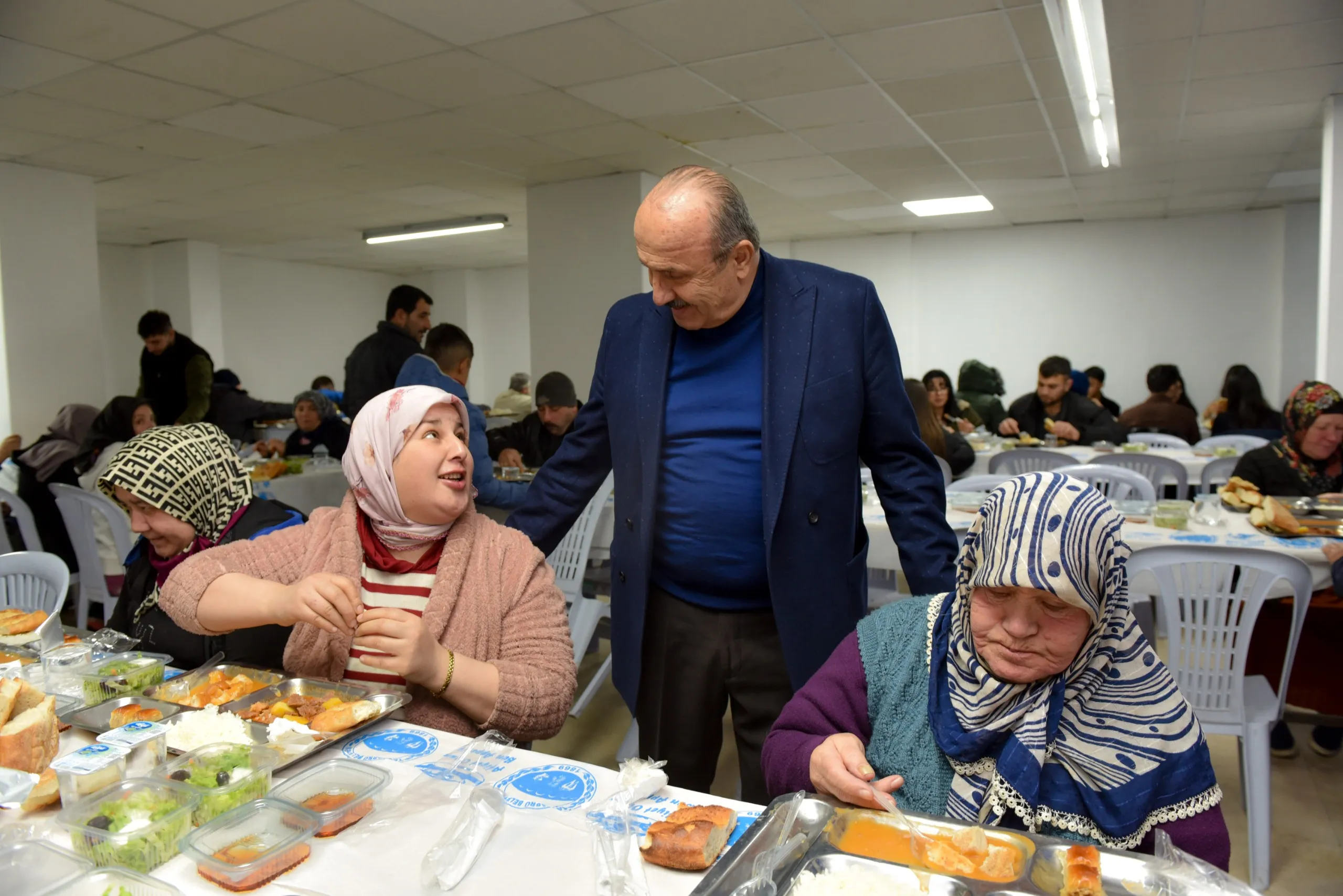 Taşköprü Belediye Başkanı Arslan, İlk Orucunu İftar Sofrasında Vatandaşlarla Açtı