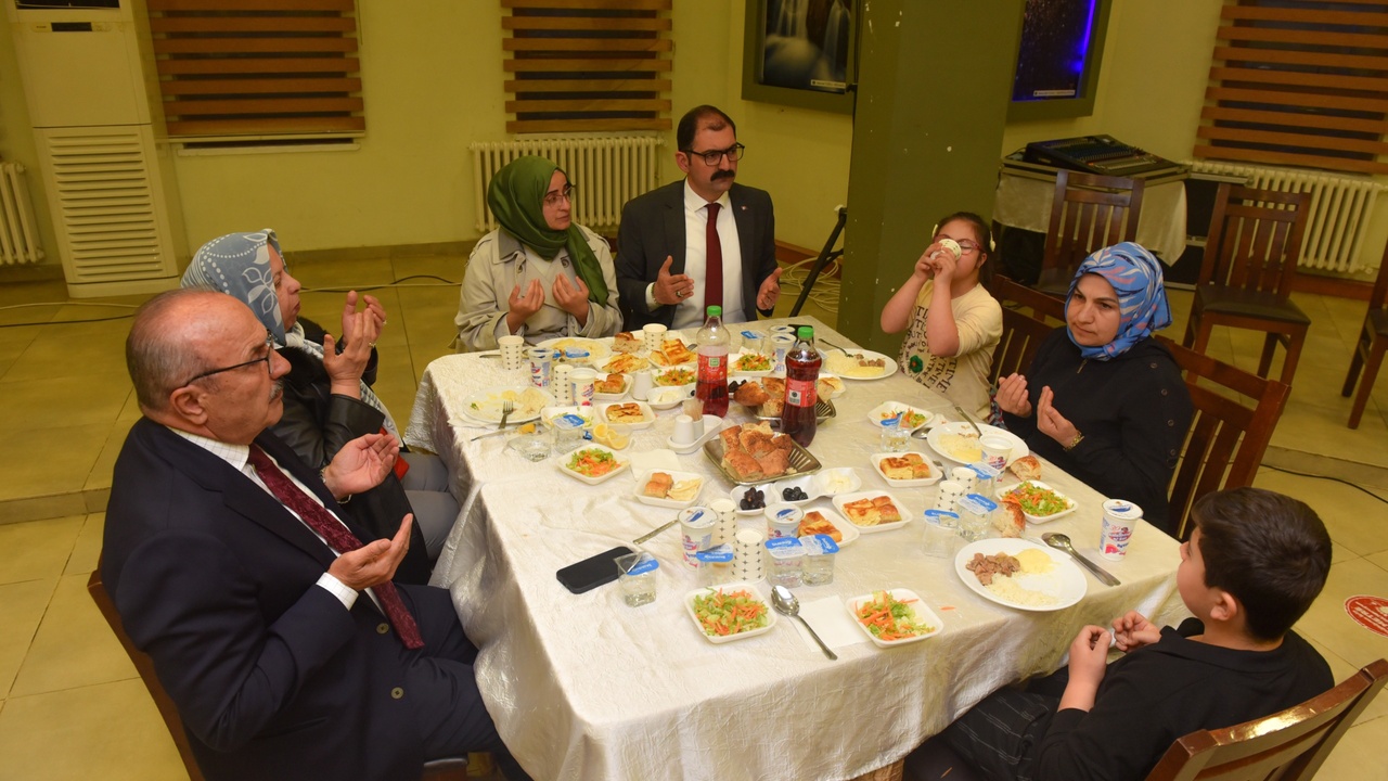 Taşköprü Engelli Bireş Iftar (7)